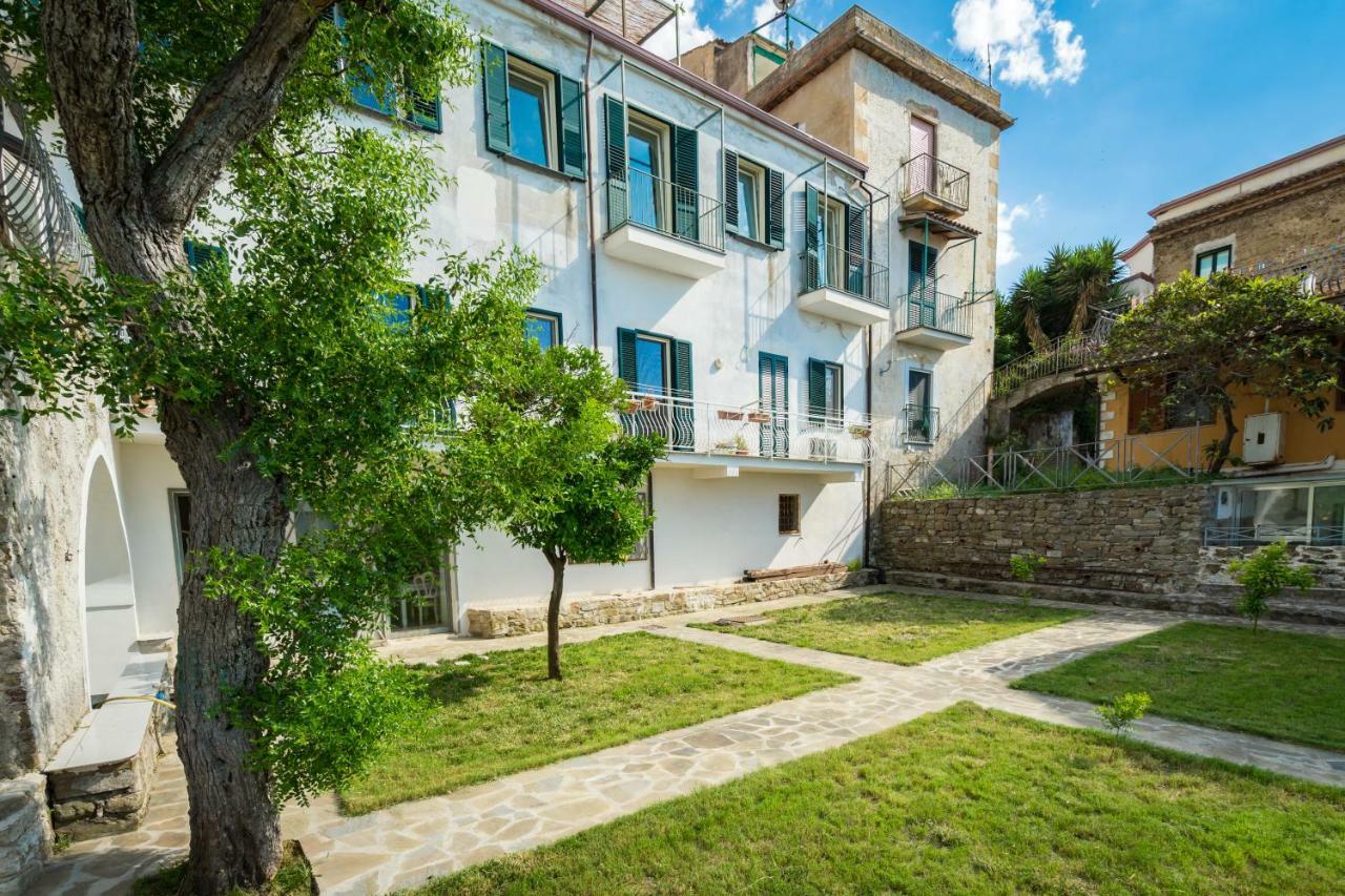 Borgo Dei Saraceni - Suites & Apartments Agropoli Eksteriør bilde